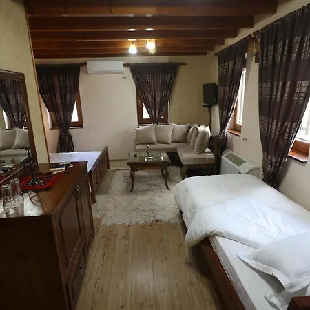 Alket Hotel