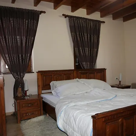 Alket Hotel
